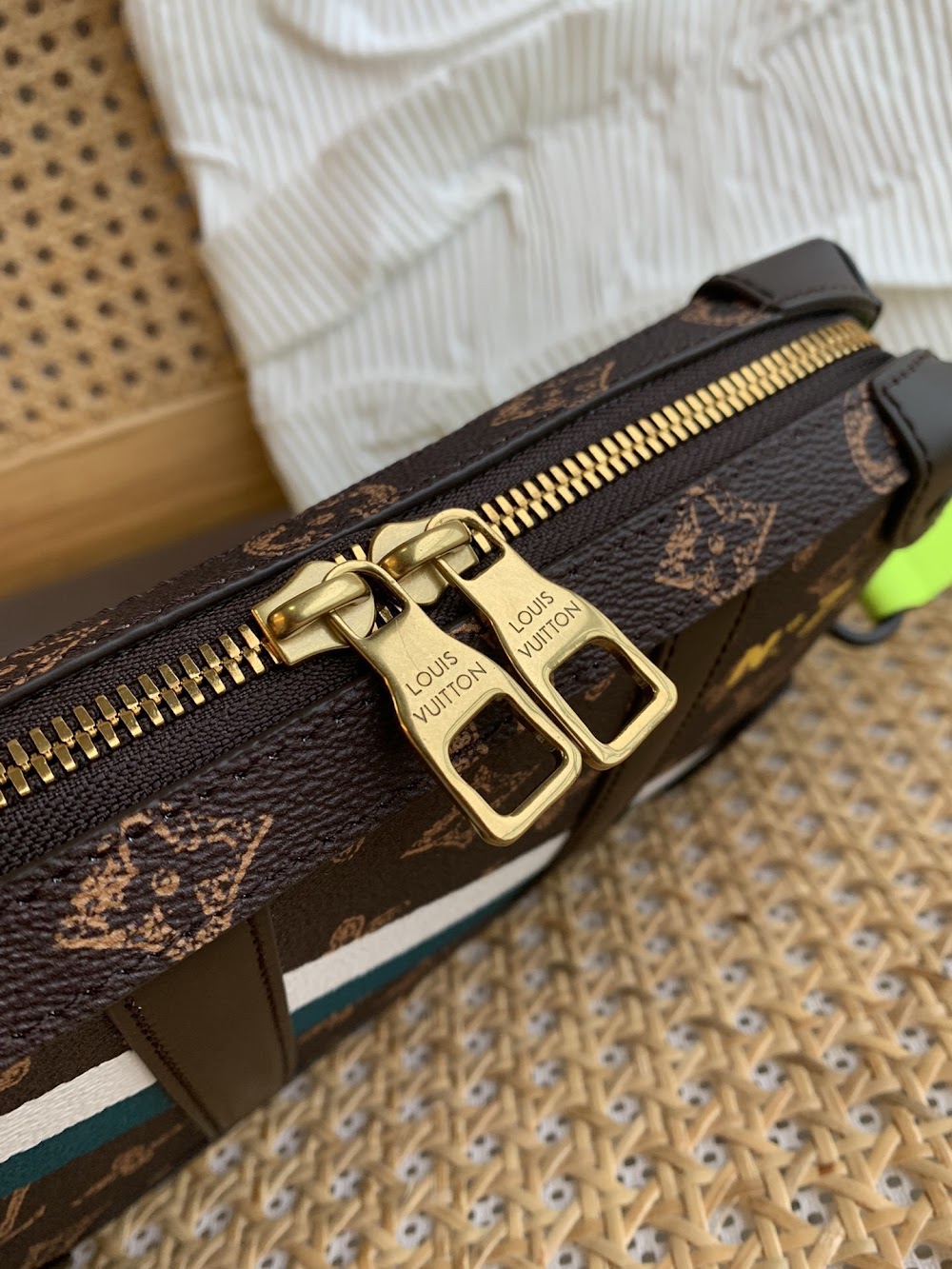 Dragons Bags ln Luxury Bag --60919