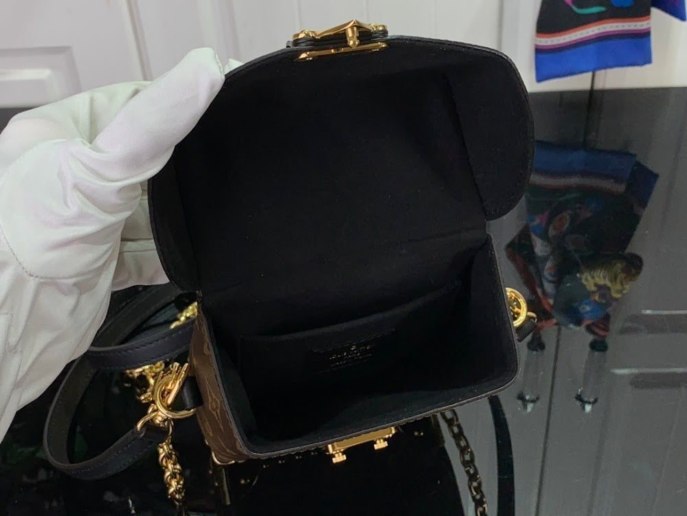 Dragons Bags ln Luxury Bag --96797