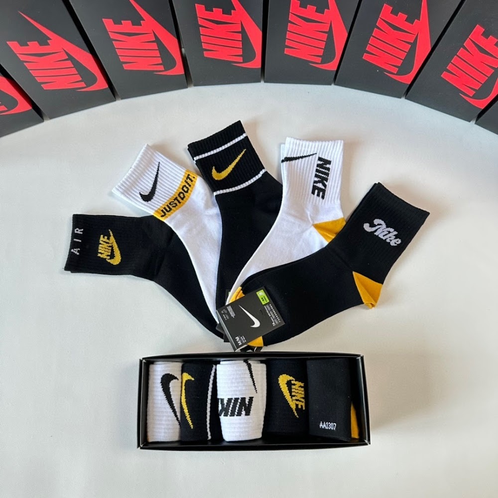 Dragons Bags Premium Luxury Socks --97800