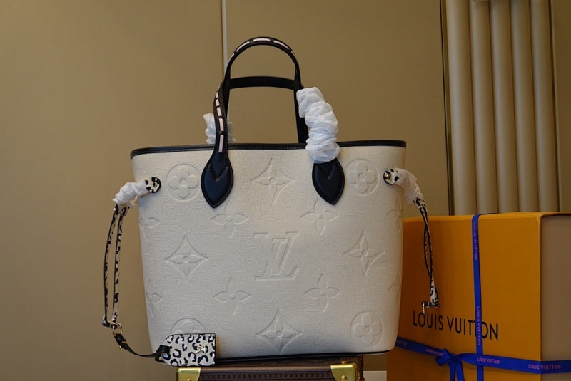 Dragons Bags ln Luxury Bag --60130