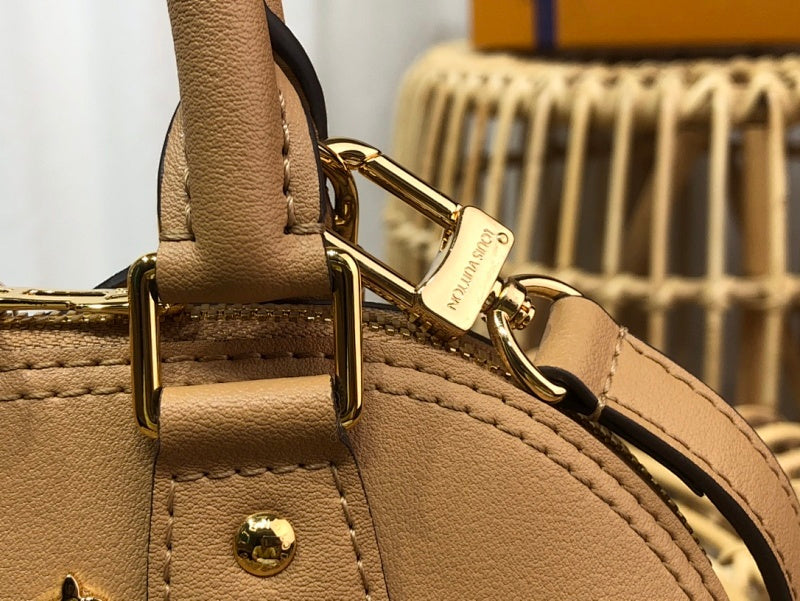 Dragons Bags ln Luxury Bag --60062