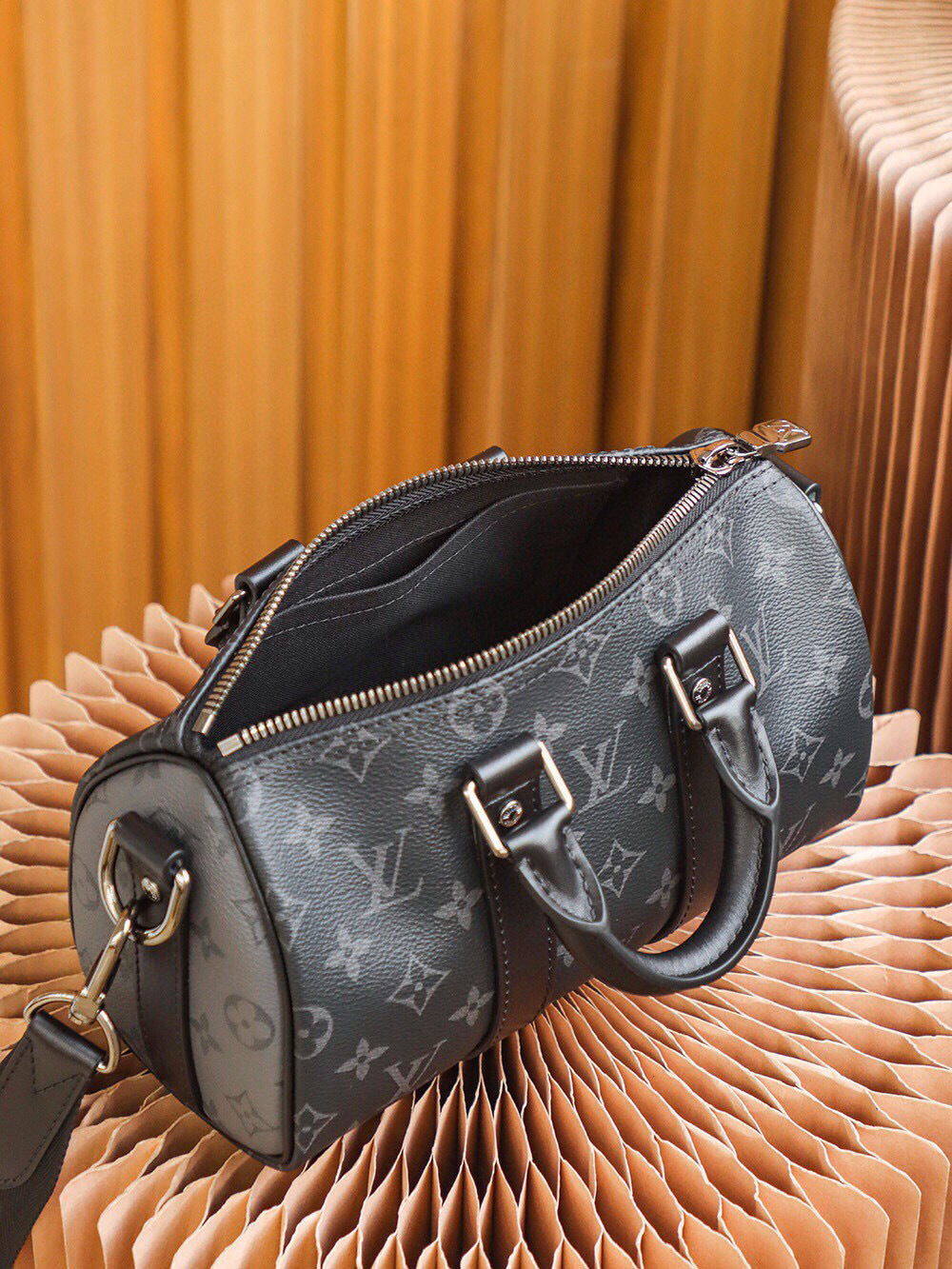 Dragons Bags ln Luxury Bag --71363