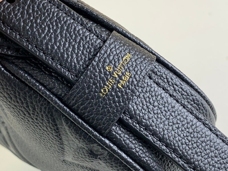 Dragons Bags ln Luxury Bag --61756