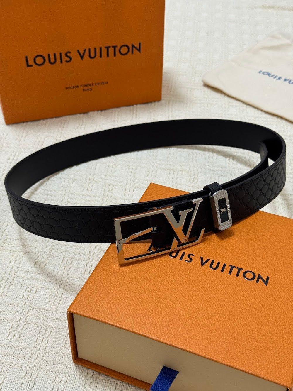 Dragons Bags ln Luxury Belt --100821