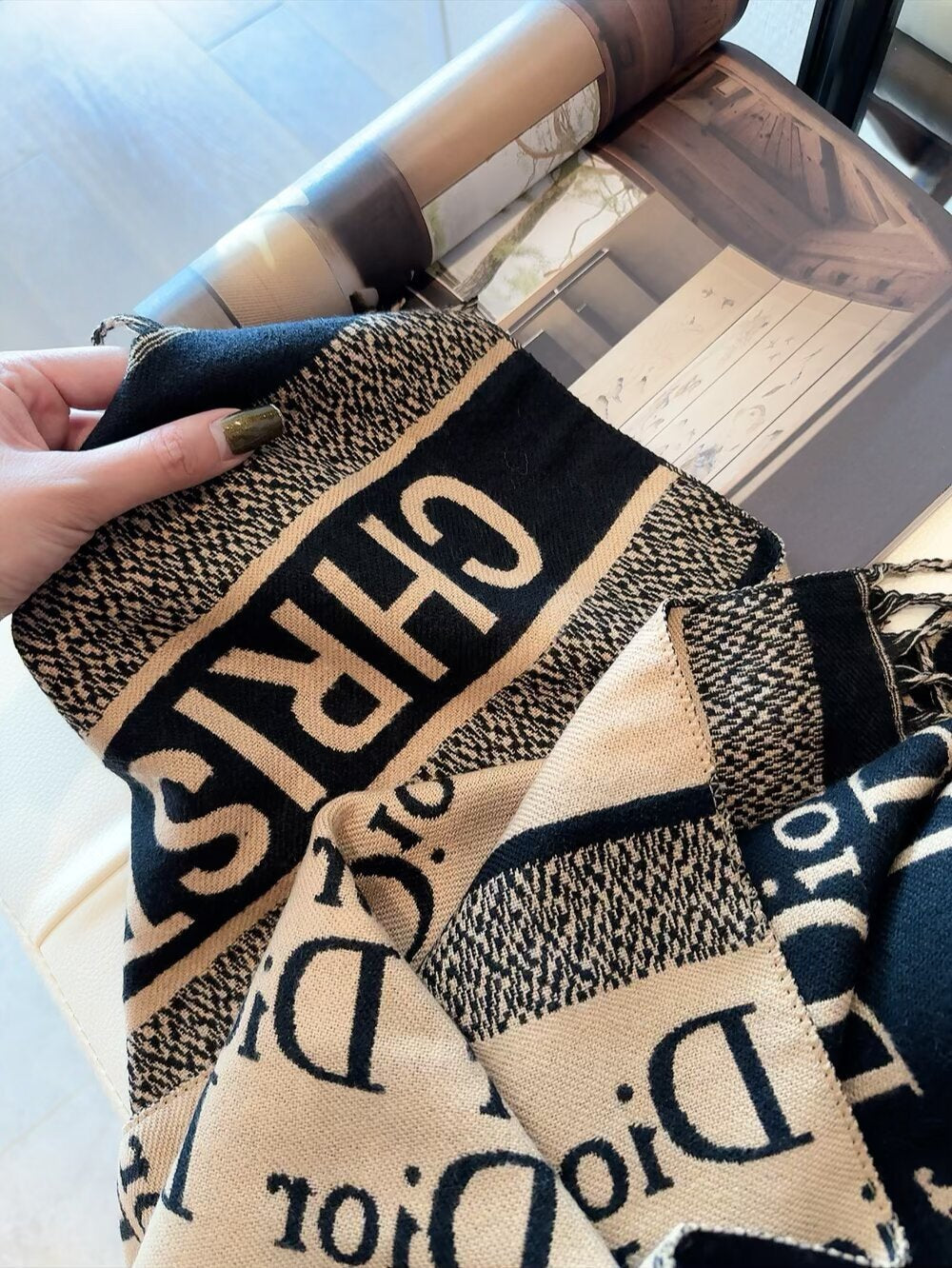 Dragons Bags Premium Designer Scarf --99381