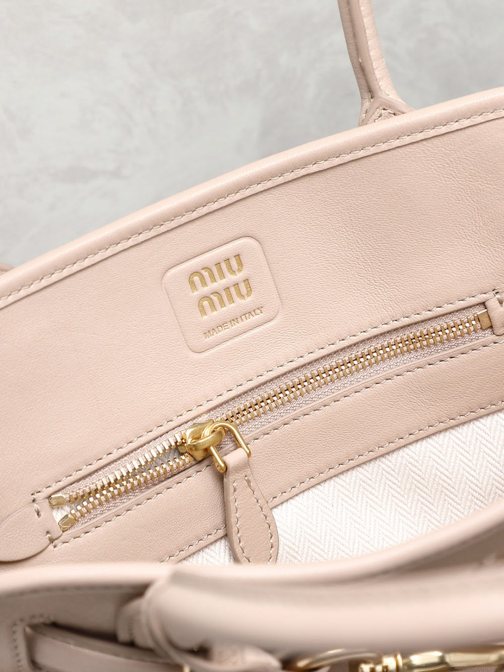 Dragons Bags Miun Miun Luxury Bag --123171