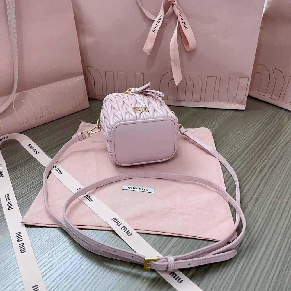 Dragons Bags Miun Miun Luxury Bag --123281
