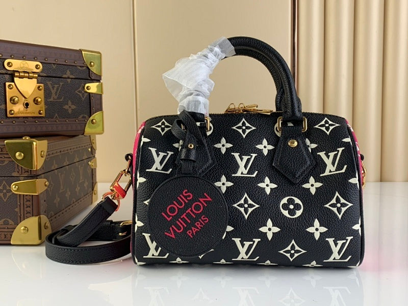 Dragons Bags ln Luxury Bag --67368