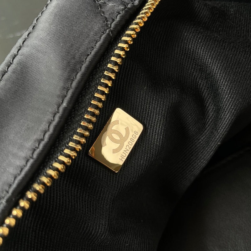 new-luxury-designer-bags-nm9872
