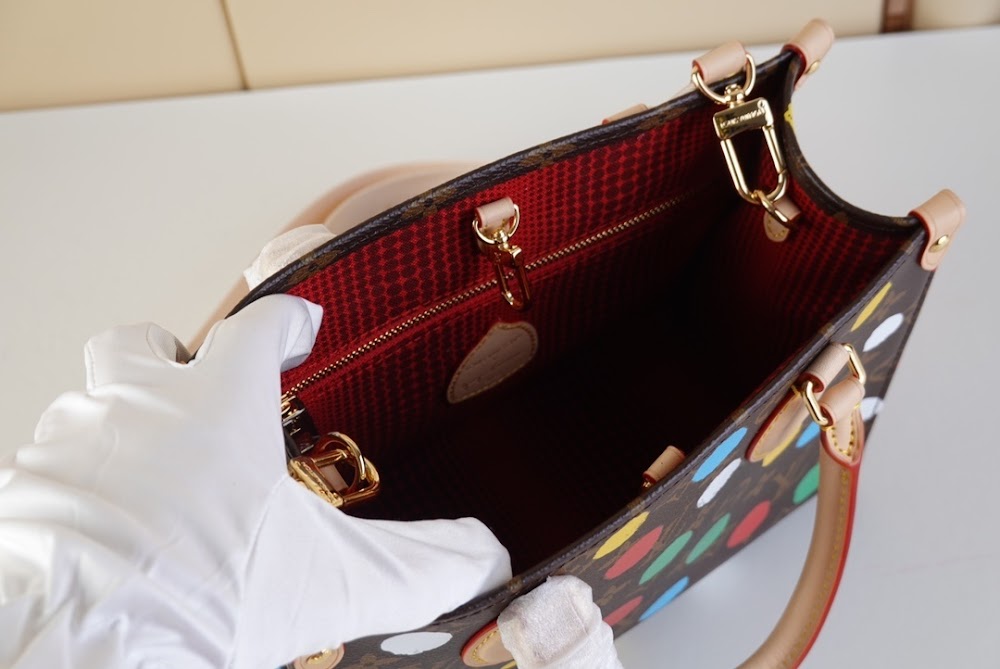 Dragons Bags ln Luxury Bag --61376