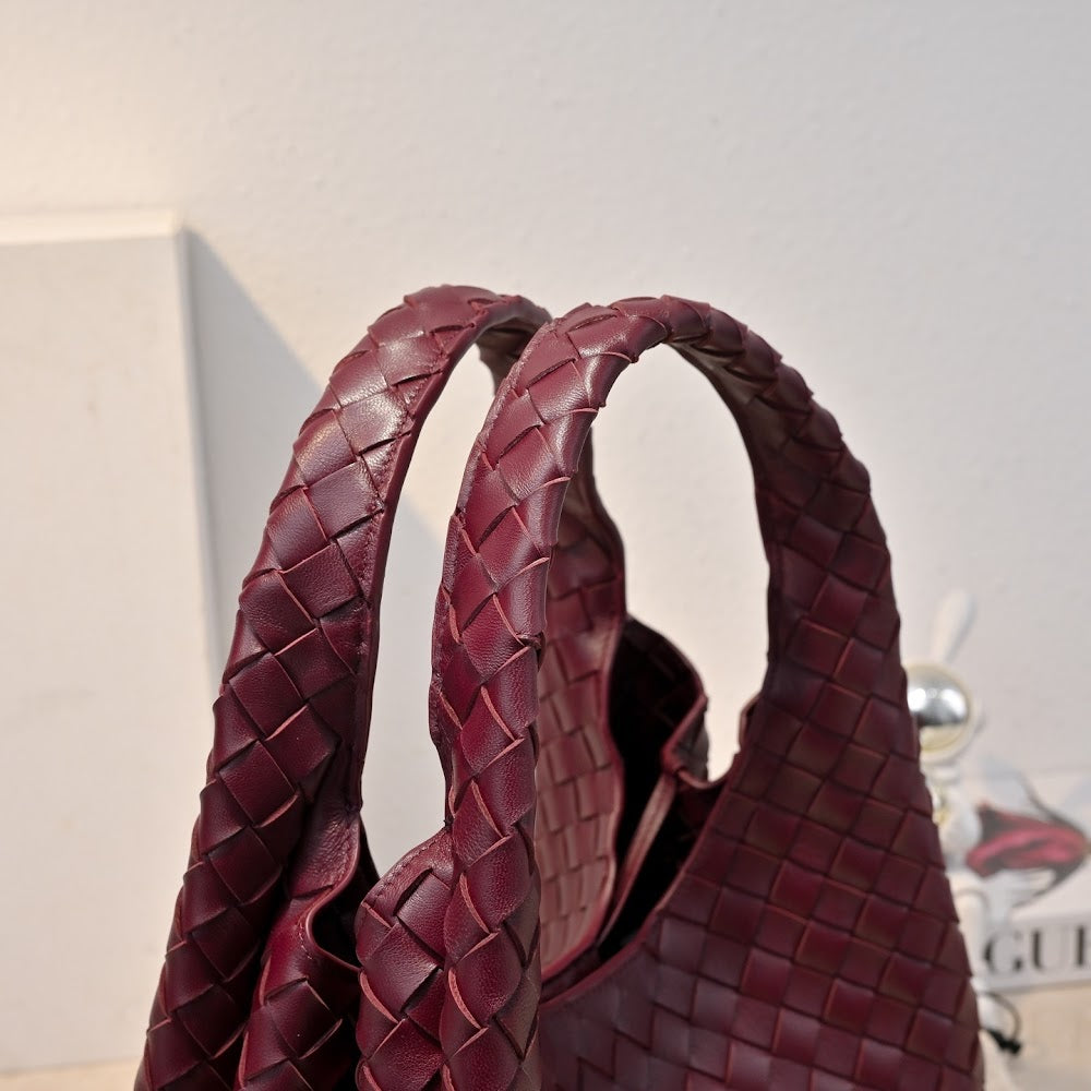 new-luxury-designer-bags-nm10723
