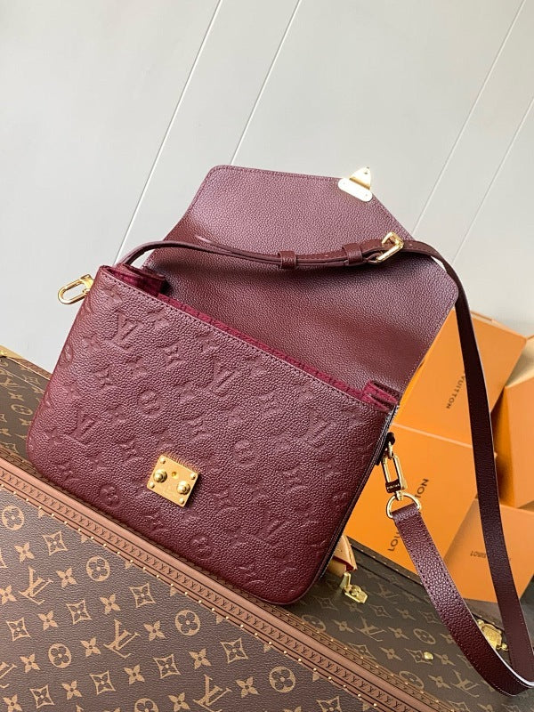 Dragons Bags ln Luxury Bag --81812