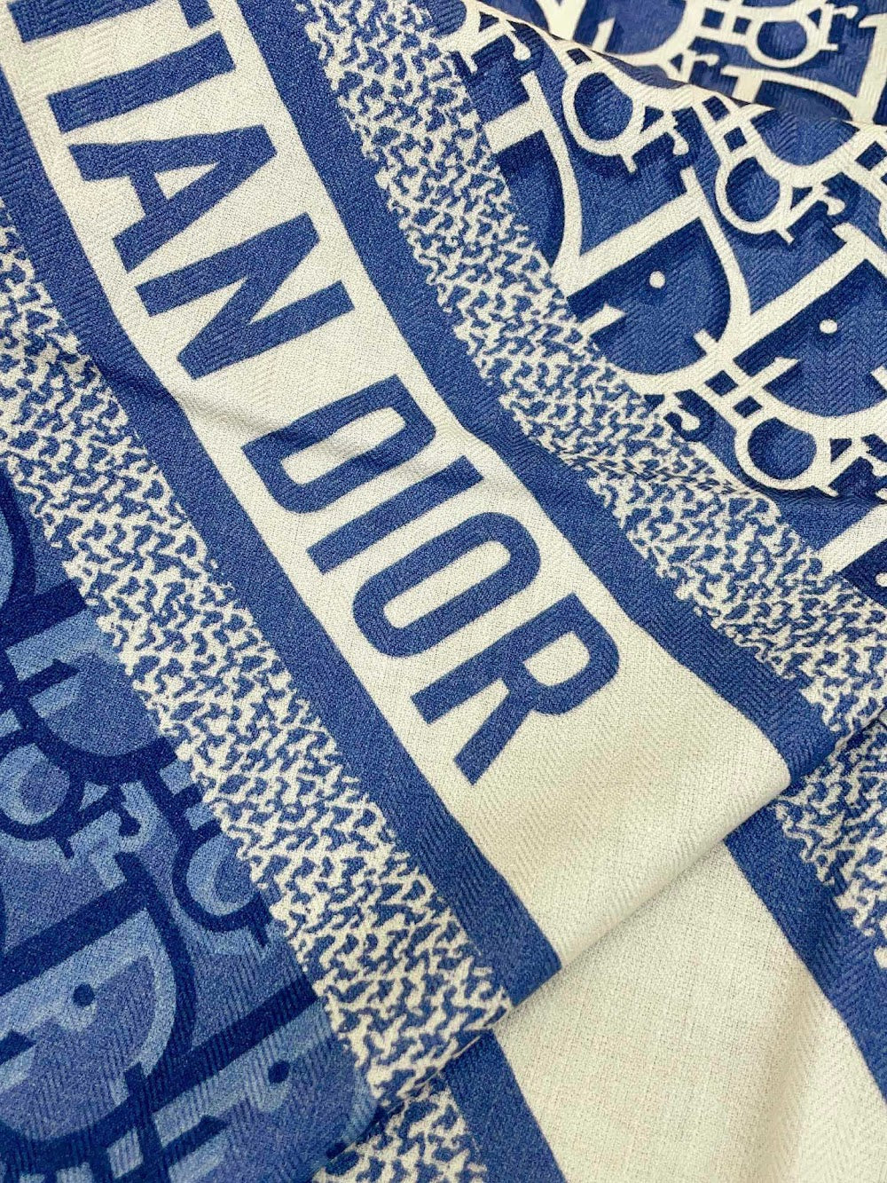 Dragons Bags Premium Designer Scarf --99228