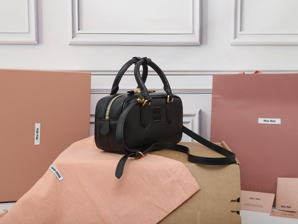 Dragons Bags Miun Miun Luxury Bag --123439