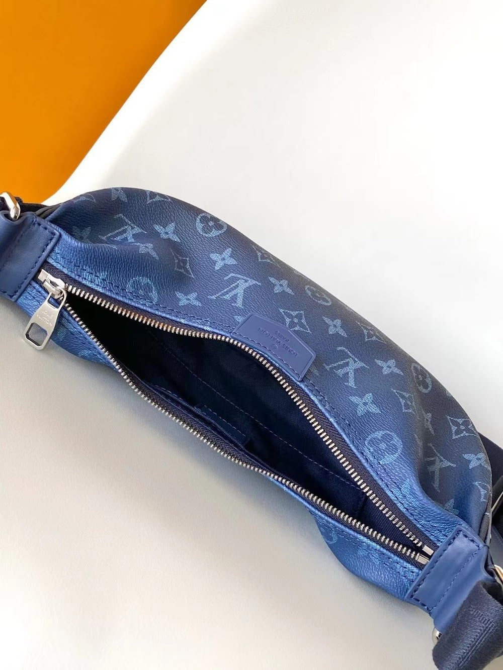 Dragons Bags ln Luxury Bag --71580