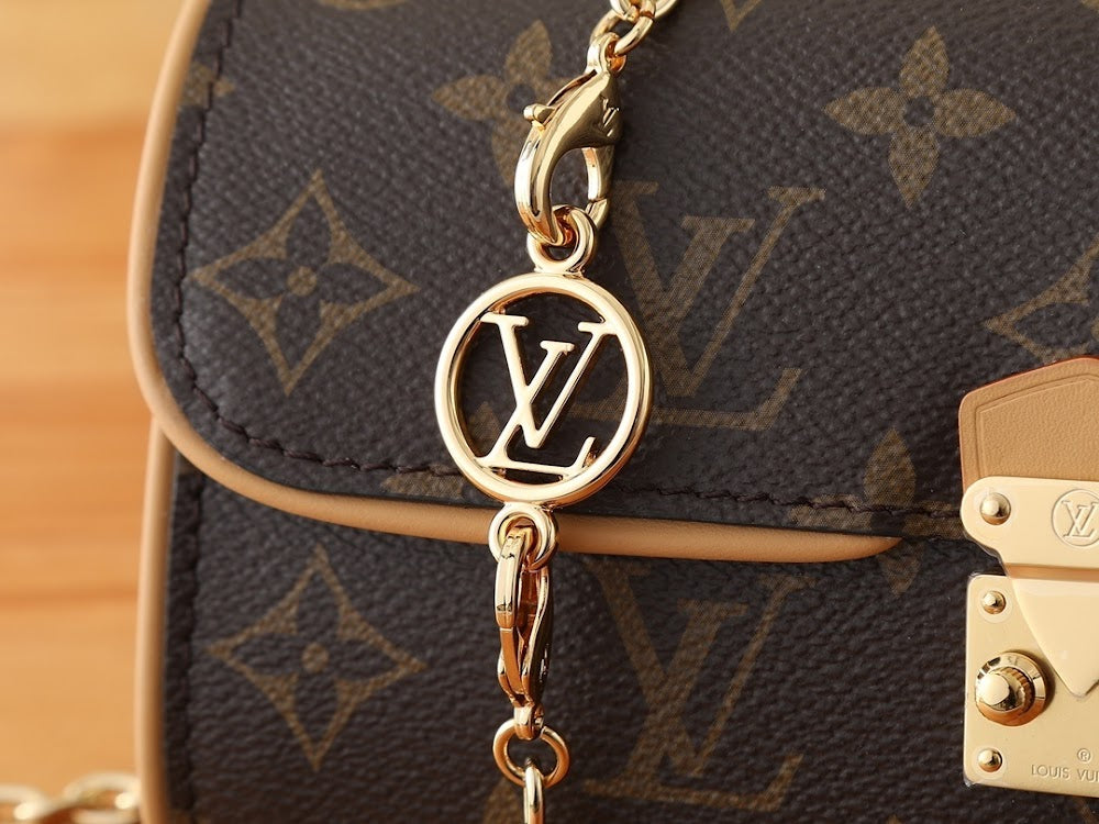 Dragons Bags ln Luxury Bag --97266