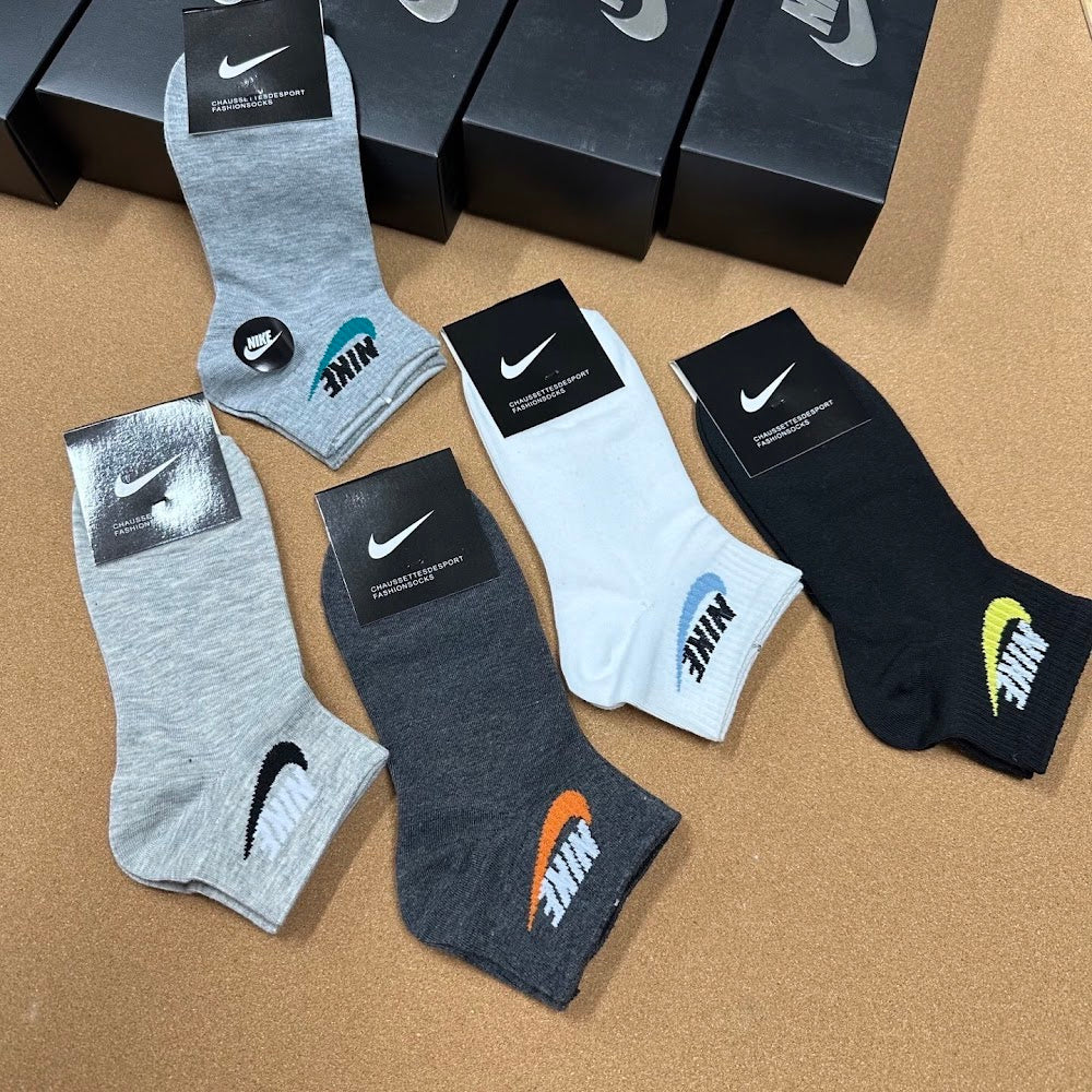 Dragons Bags Premium Luxury Socks --98312