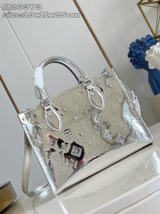 Dragons Bags ln Luxury Bag --97325