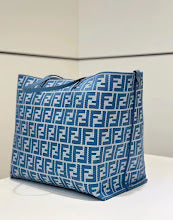 new-luxury-designer-bags-nm7669