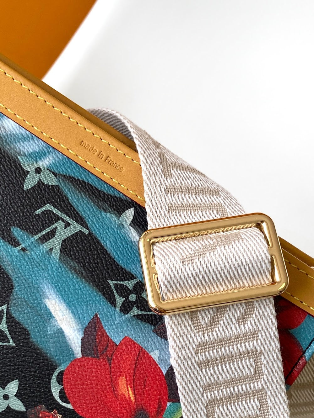 Dragons Bags ln Luxury Bag --81484