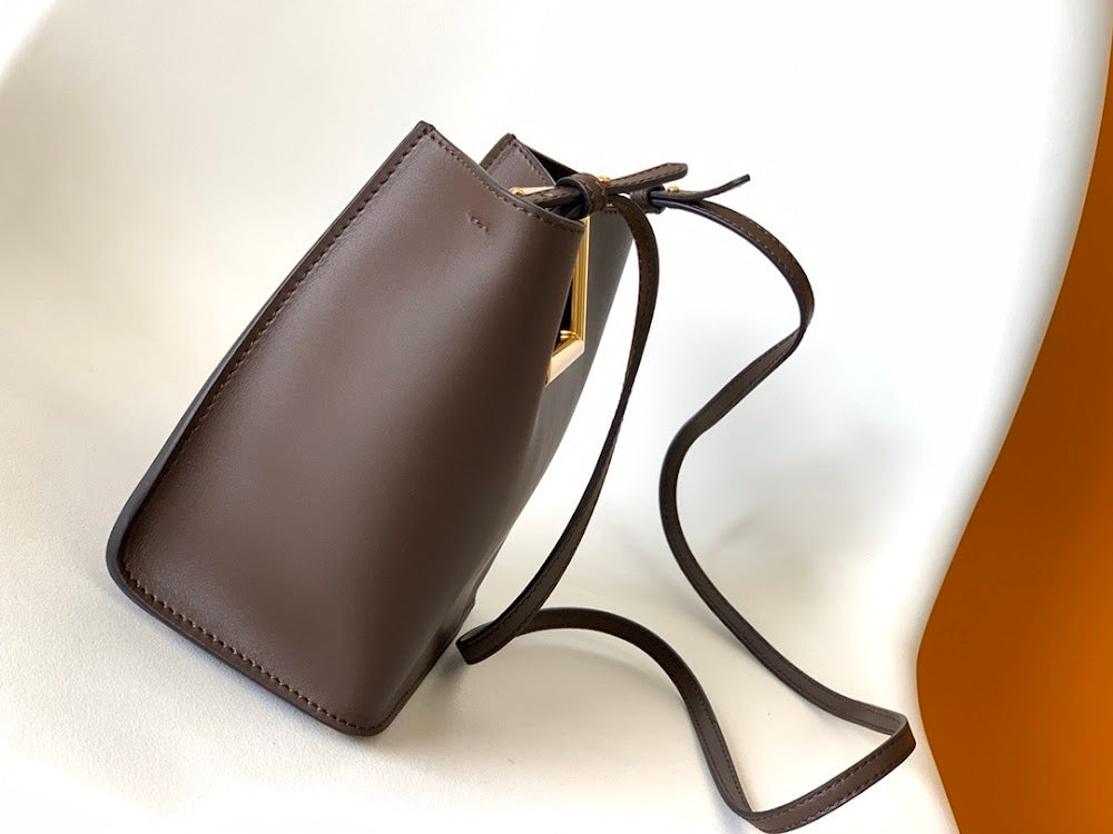 new-luxury-designer-bags-nm15350
