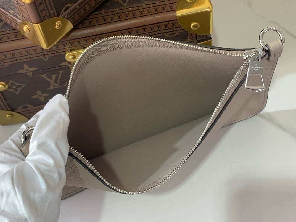 Dragons Bags ln Luxury Bag --63066