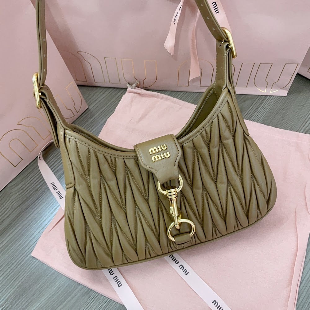 Dragons Bags Miun Miun Luxury Bag --123259