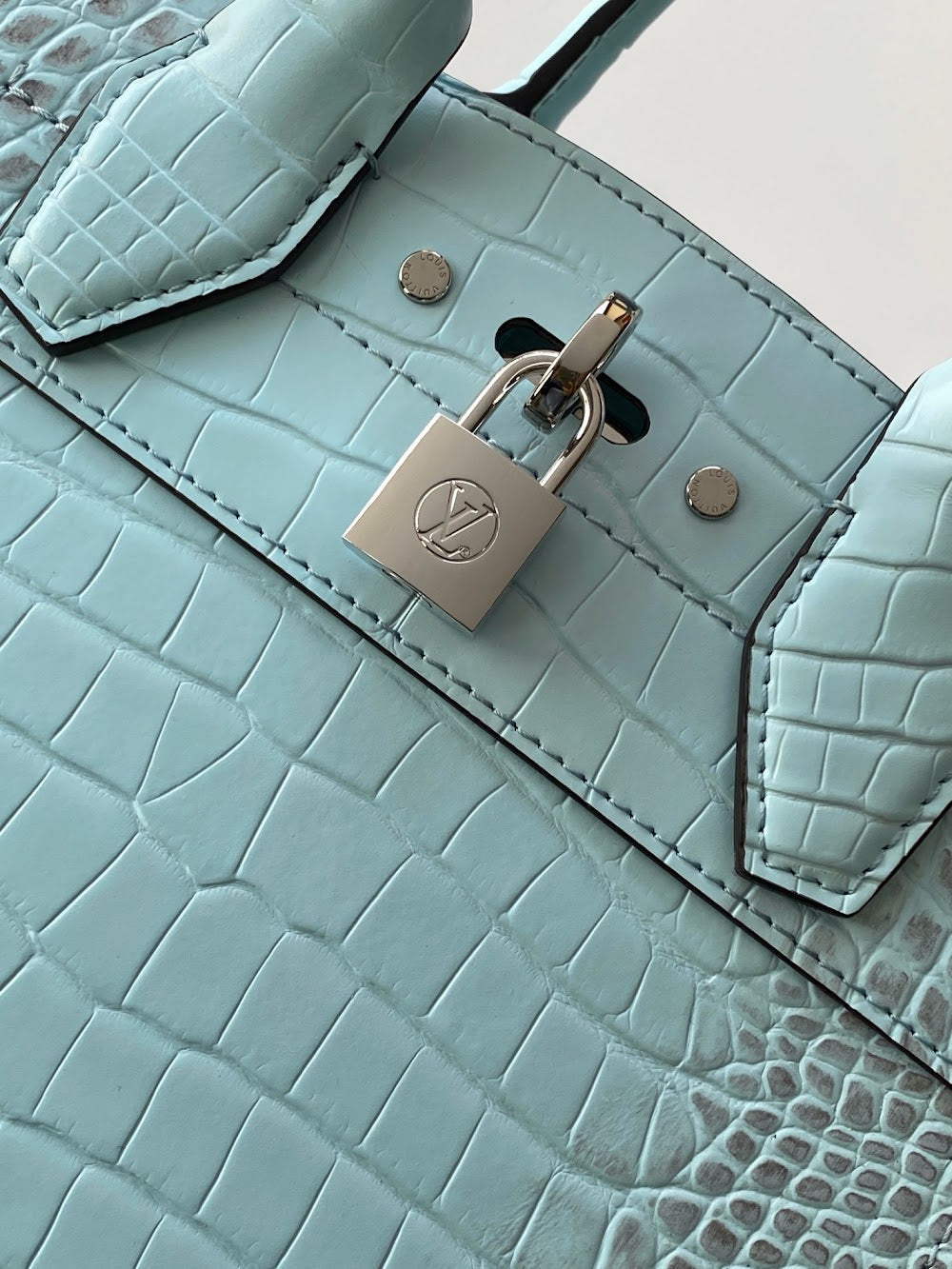 Dragons Bags ln Luxury Bag --96206