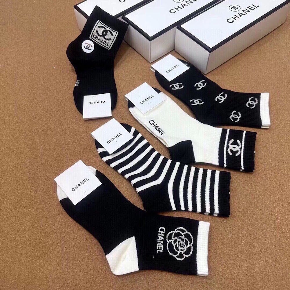 Dragons Bags Premium Luxury Socks --97972