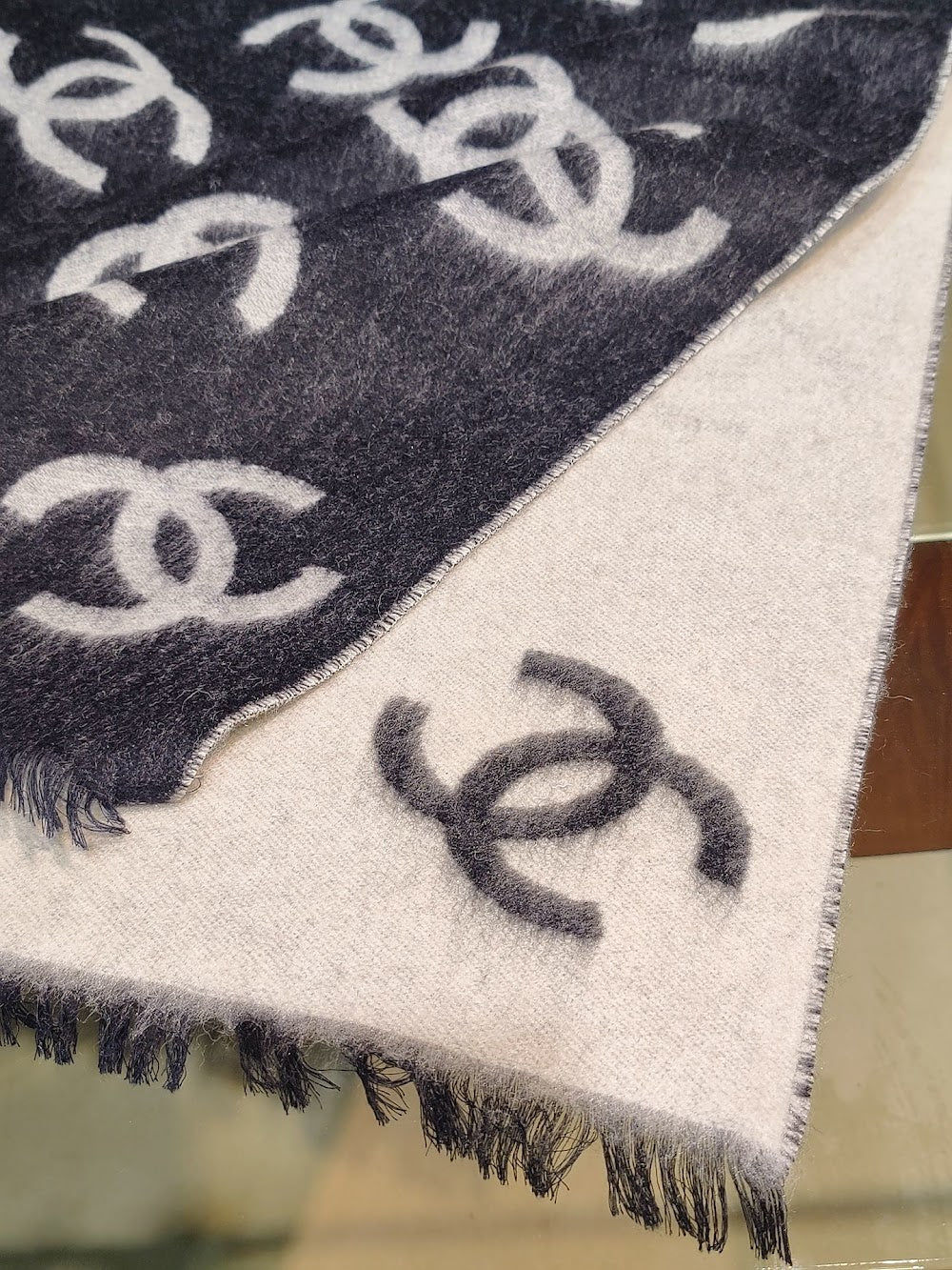 Dragons Bags Premium Designer Scarf --99177