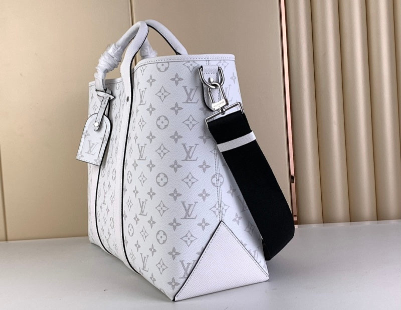 Dragons Bags ln Luxury Bag --68183