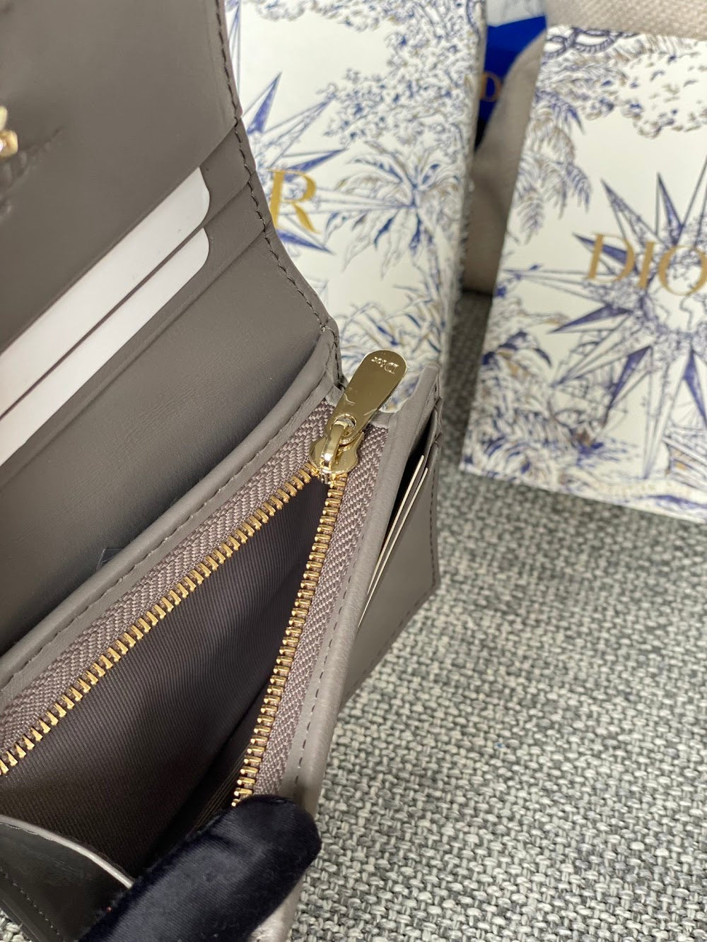 Dragons BagsDiorn Luxury Bag --115080