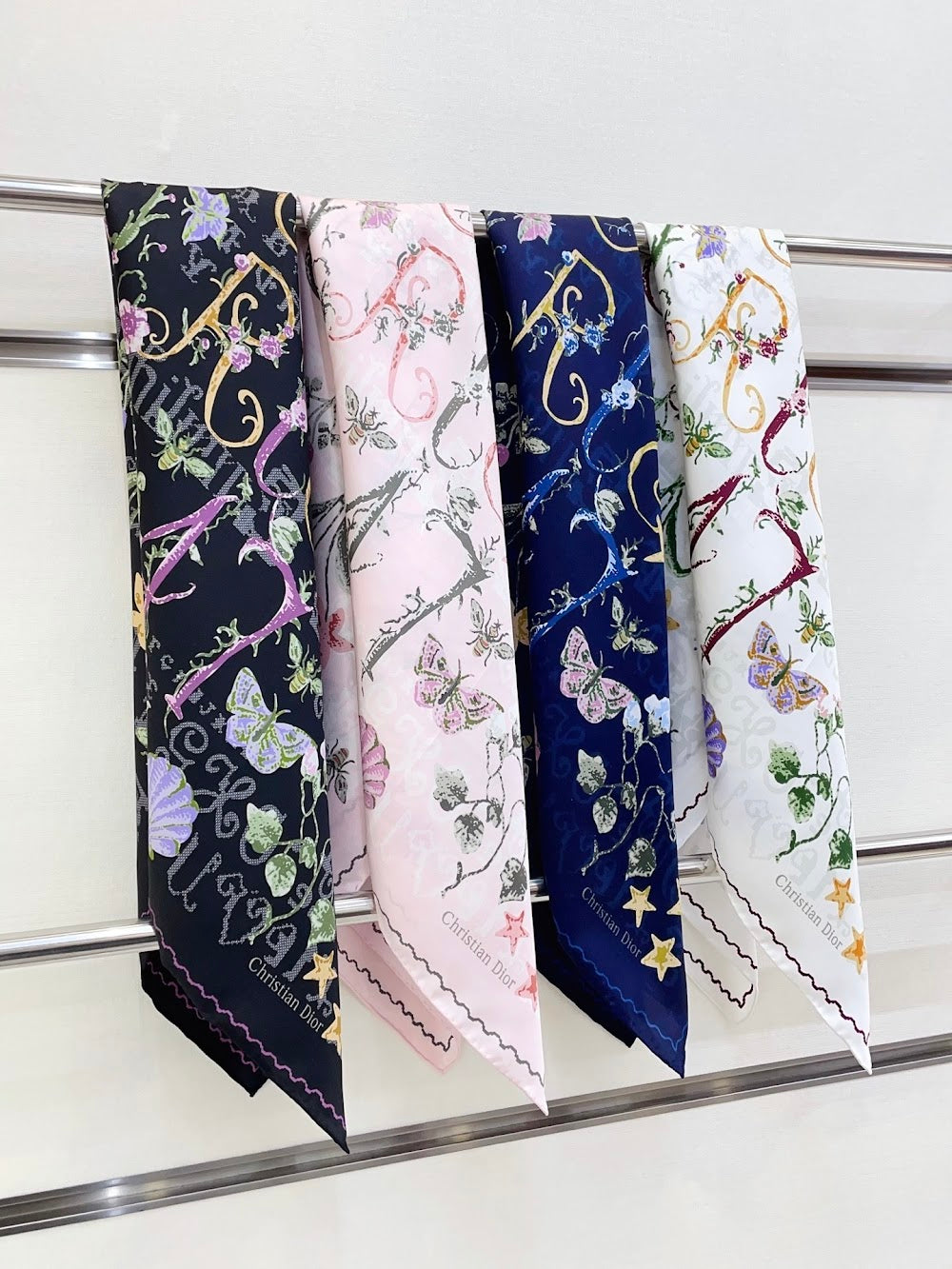 Dragons Bags Premium Designer Scarf --98782