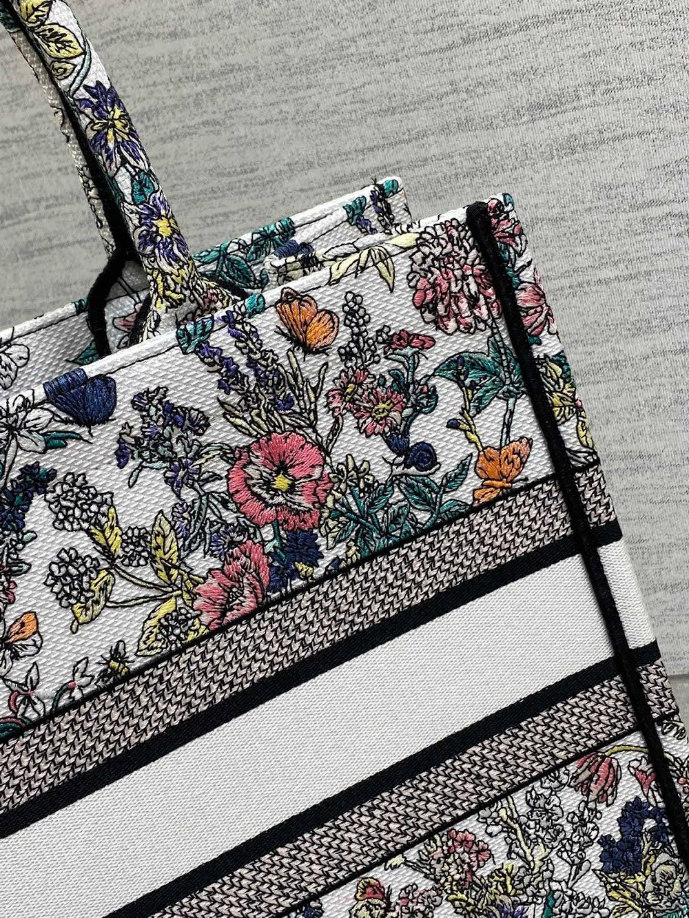 new-designer-premium-bags-nm16738