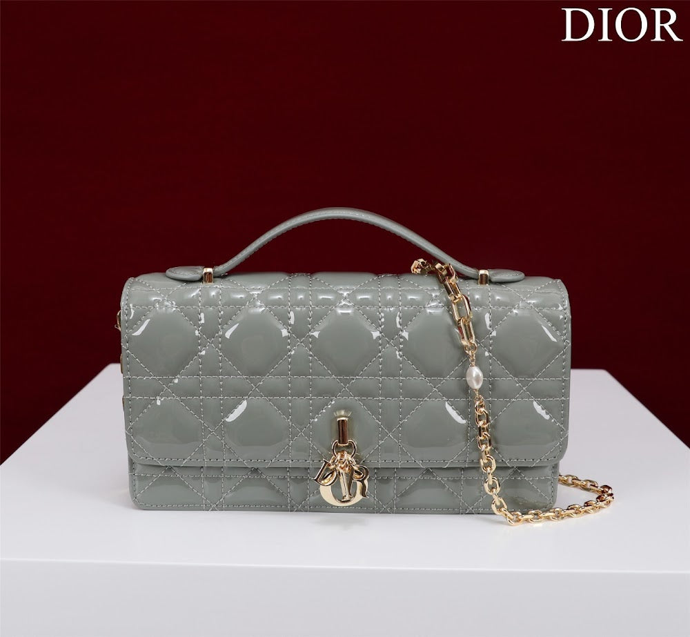Dragons BagsDiorn Luxury Bag --116389