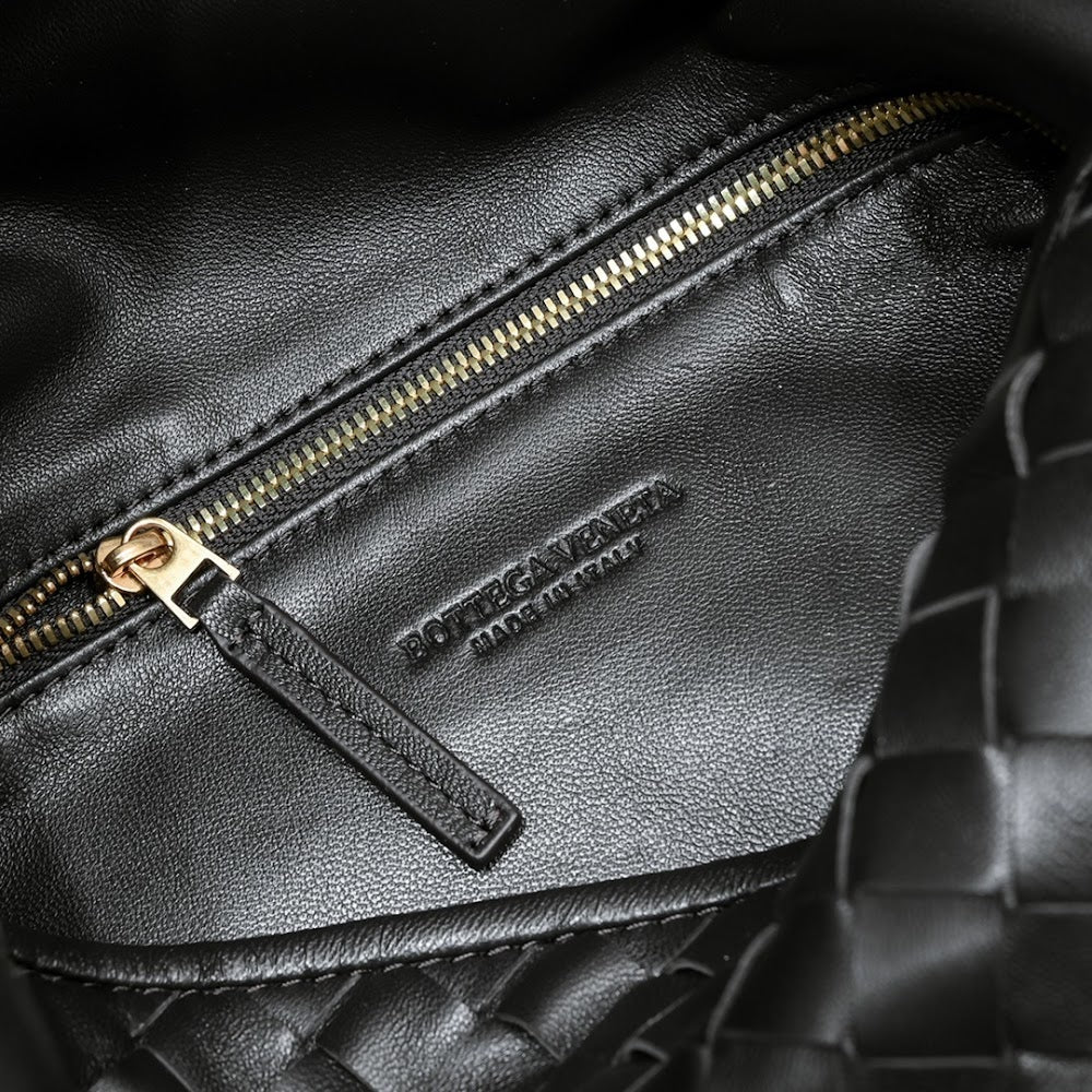 new-luxury-designer-bags-nm10577