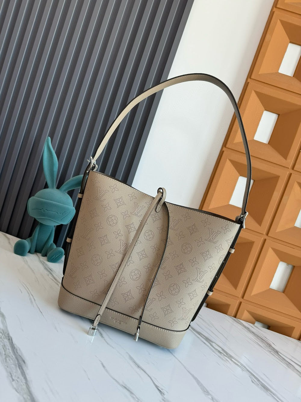 Dragons Bags LVn Luxury Bag --81031