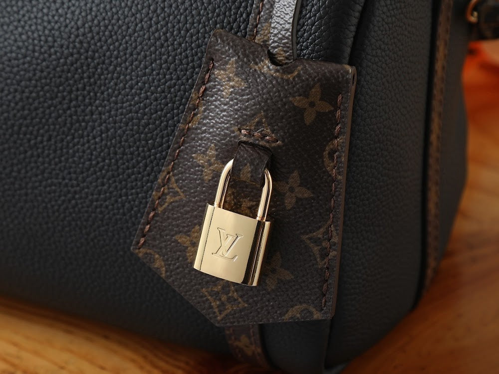 Dragons Bags ln Luxury Bag --97277