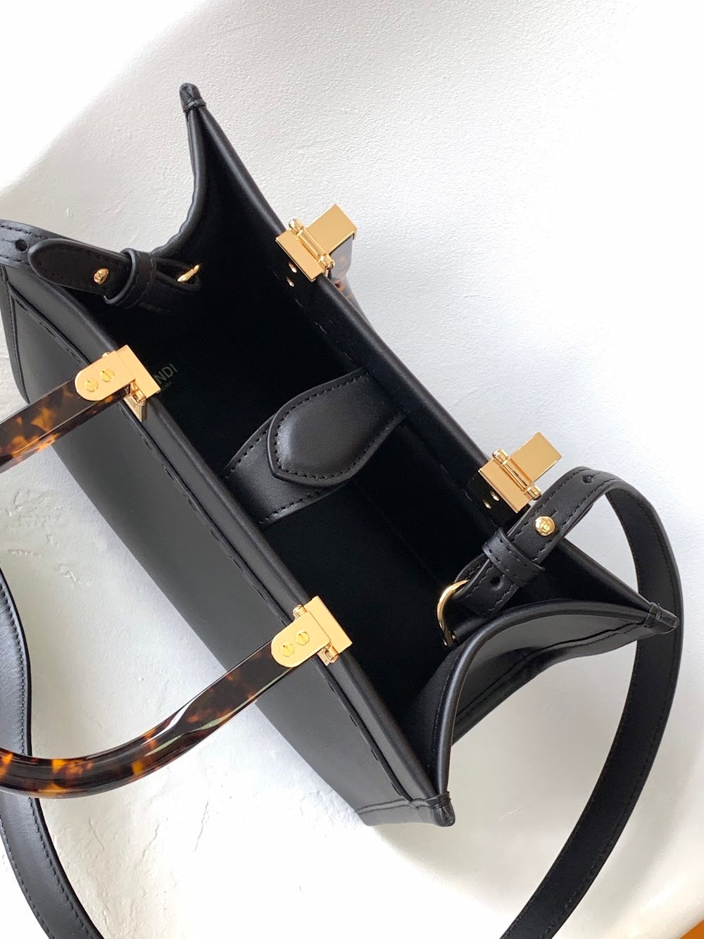 new-designer-premium-bags-nm15012