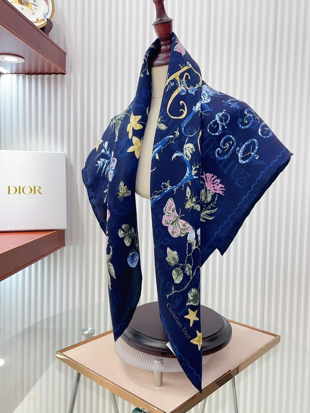 Dragons Bags Premium Designer Scarf --98877