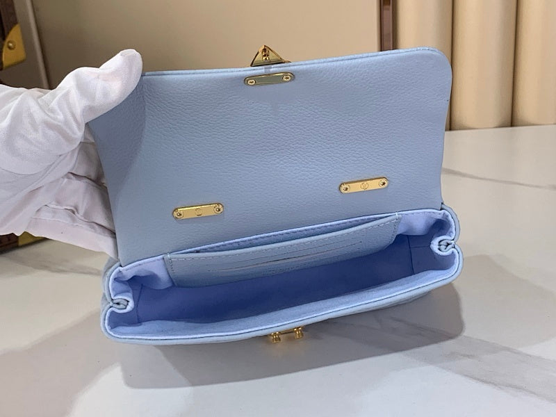 Dragons Bags ln Luxury Bag --70005