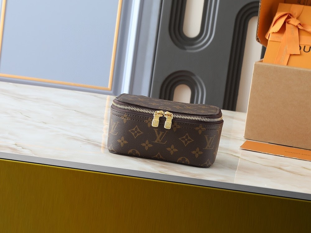 Dragons Bags ln Luxury Bag --77017