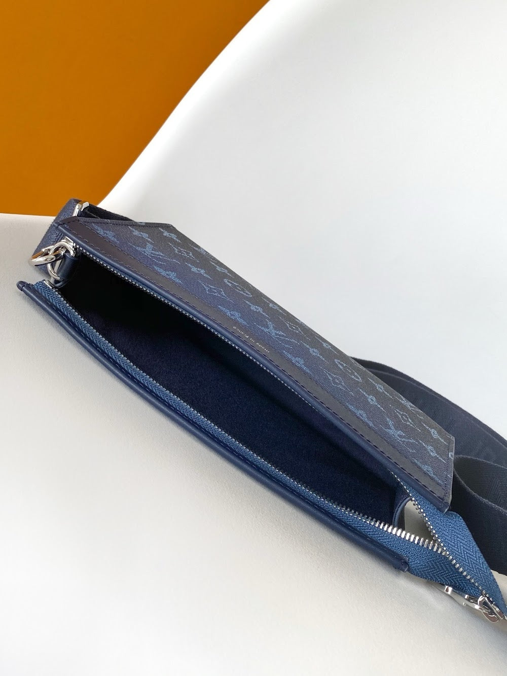 Dragons Bags ln Luxury Bag --71467