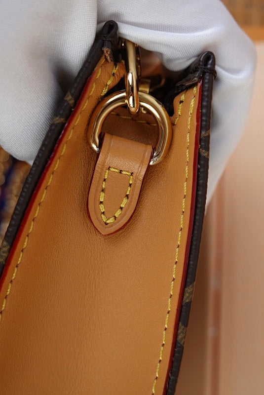 Dragons Bags ln Luxury Bag --61315