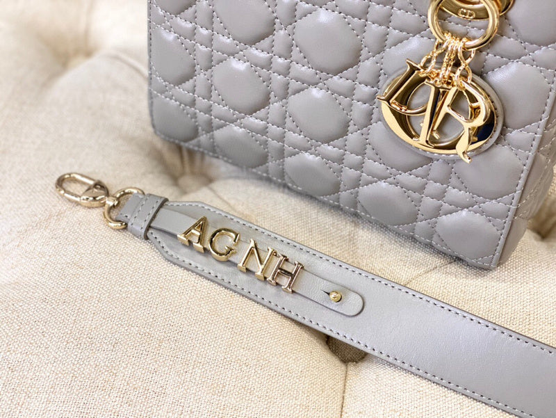 Dragons Bags Detail