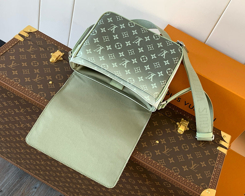 Dragons Bags ln Luxury Bag --71085