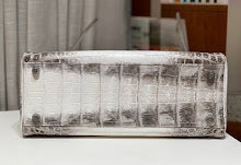 new-luxury-designer-bags-nm9250