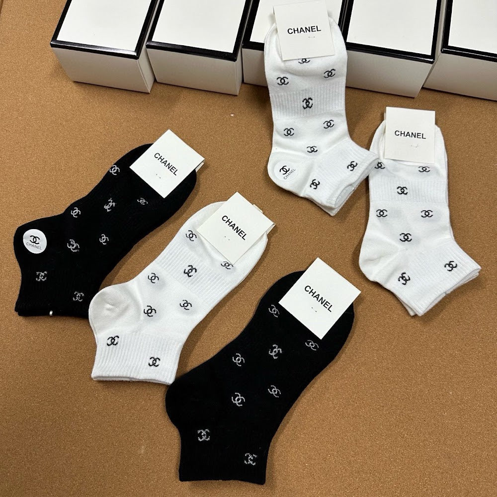 Dragons Bags Premium Luxury Socks --98680