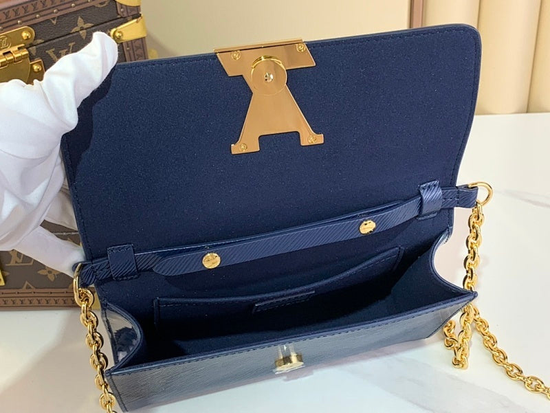 Dragons Bags ln Luxury Bag --62721