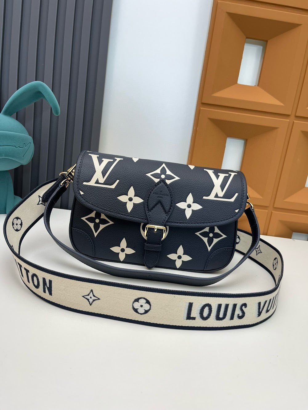 Dragons Bags ln Luxury Bag --81475